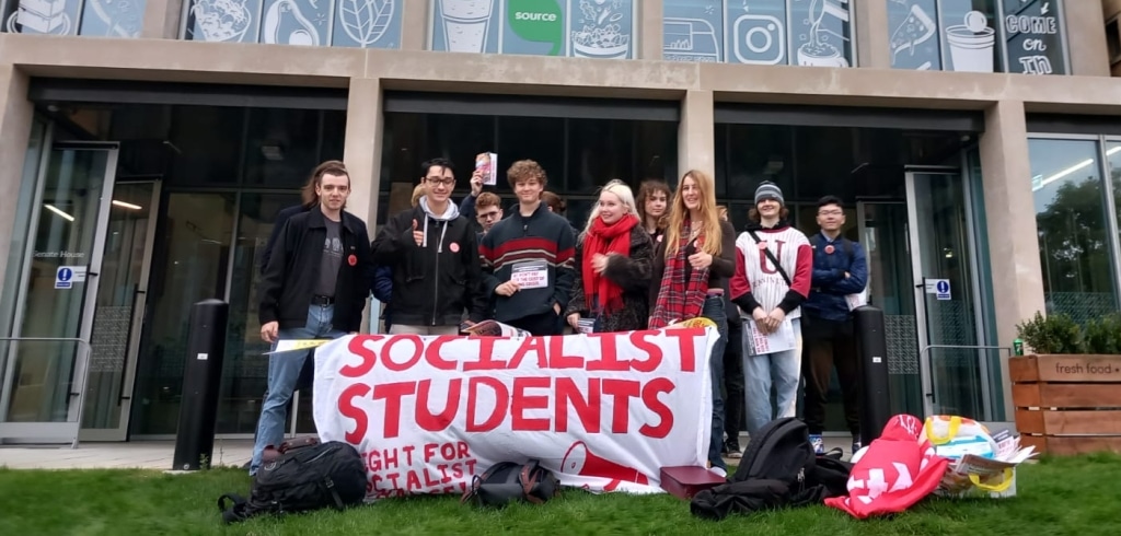 Politique-a-gauche-Les-etudiants-socialistes-soutiennent-les-greves-de